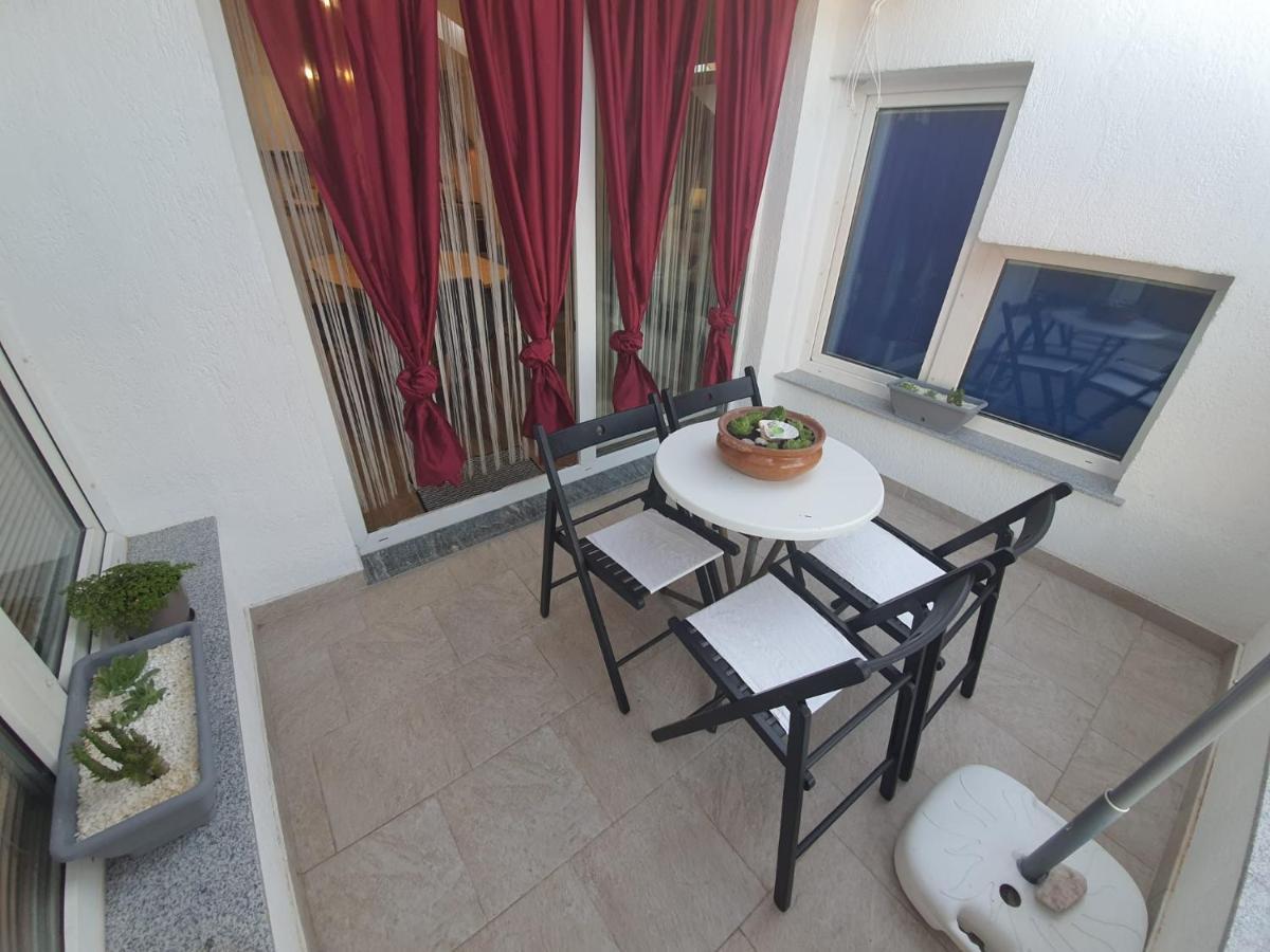 Apartment D Free Parking & Wifi, Walking Distance To Centrum ザダル エクステリア 写真