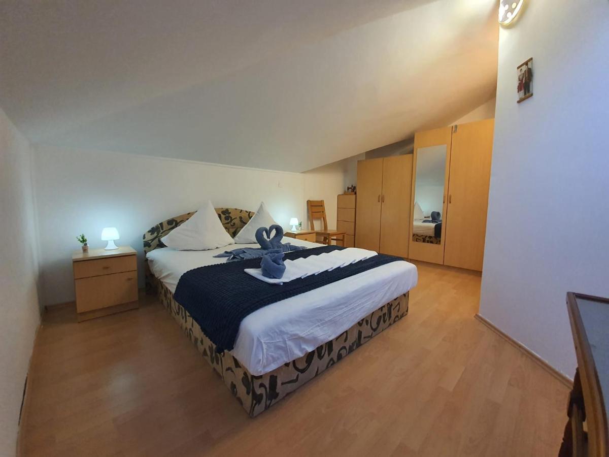 Apartment D Free Parking & Wifi, Walking Distance To Centrum ザダル エクステリア 写真