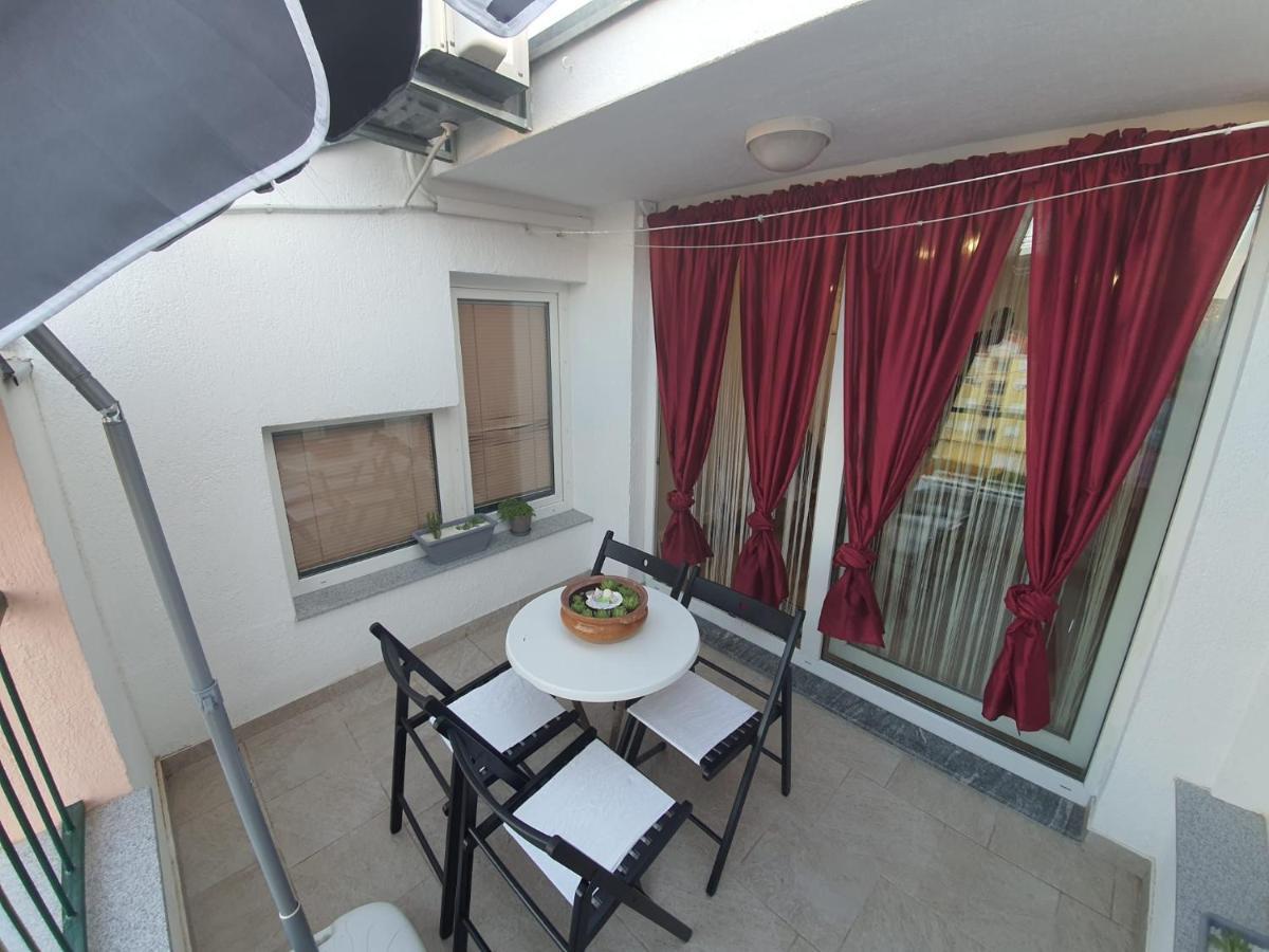 Apartment D Free Parking & Wifi, Walking Distance To Centrum ザダル エクステリア 写真