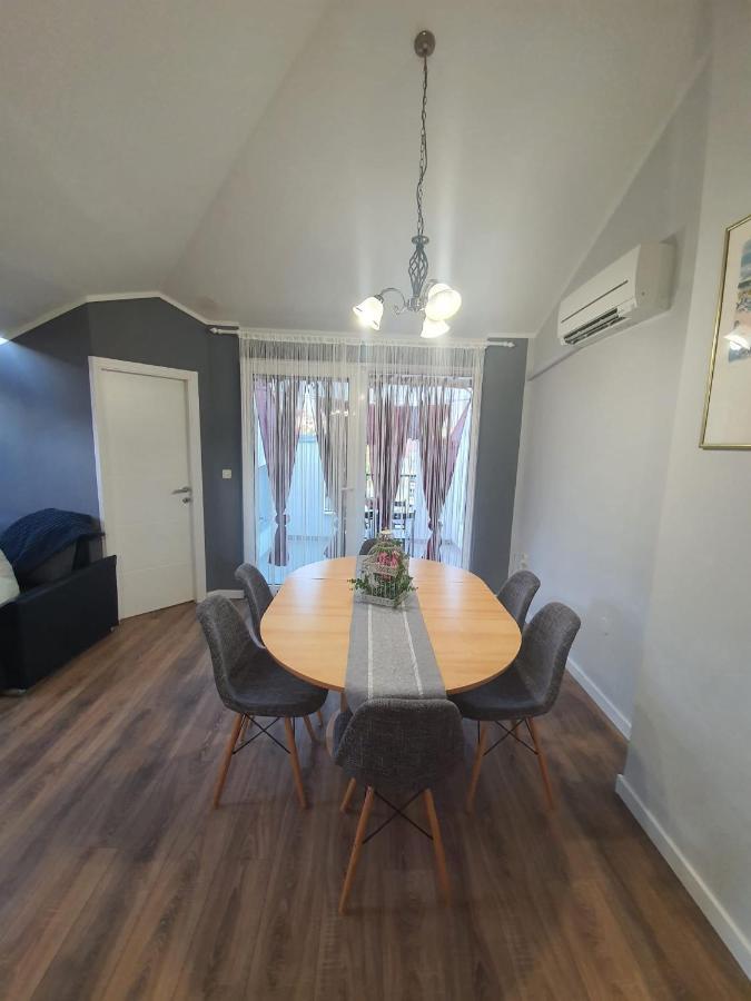 Apartment D Free Parking & Wifi, Walking Distance To Centrum ザダル エクステリア 写真